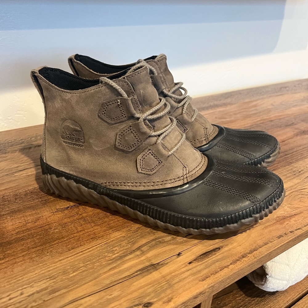 Sorel® Out N About™ Plus Boots size 9